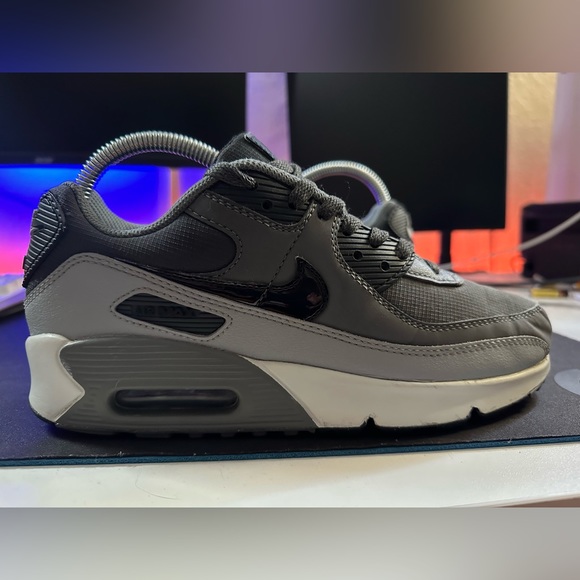 Nike Air Max 90 LTR GS - Picture 4 of 9